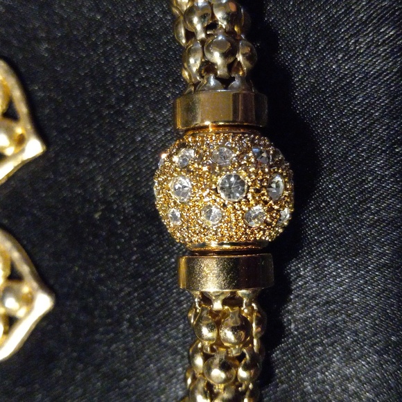 Tube necklace and earrings - Picture 3 of 5